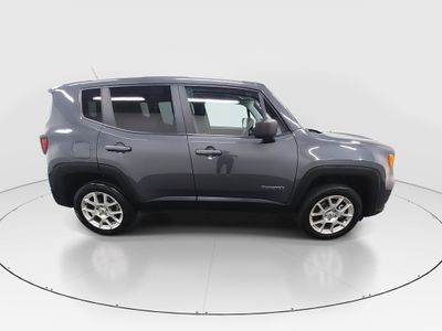 2023 Jeep Renegade - Photo 8