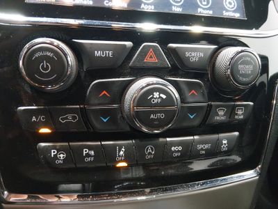2021 Jeep Grand Cherokee - Photo 18