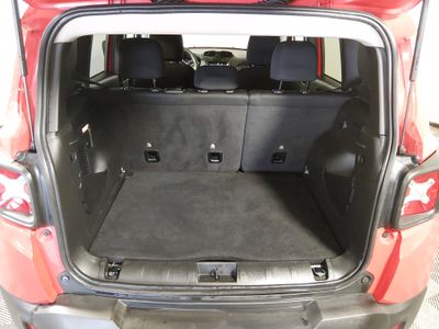 2023 Jeep Renegade - Photo 11