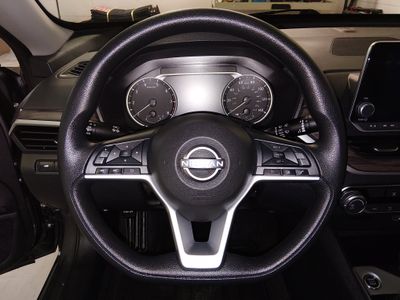 2025 Nissan Altima - Photo 12