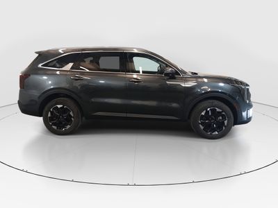 2024 Kia Sorento - Photo 8