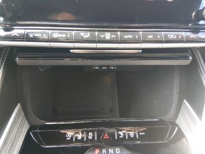 2024 Jeep Wagoneer - Photo 13
