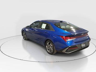 2024 Hyundai Elantra - Photo 5
