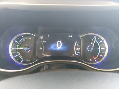 2023 Chrysler Pacifica — photo 14 view