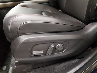 2025 Kia Carnival Hybrid - Photo 24