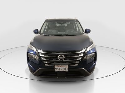 2025 Nissan Rogue - Photo 2