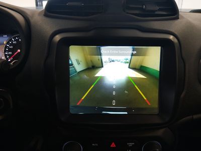 2023 Jeep Renegade - Photo 16