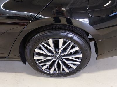2025 Nissan Altima - Photo 10