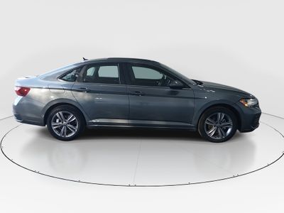 2024 Volkswagen Jetta - Photo 8