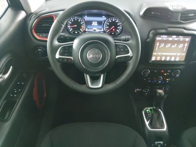 2023 Jeep Renegade - Photo 20