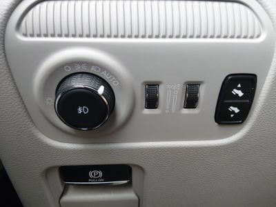 2024 Jeep Wagoneer - Photo 13