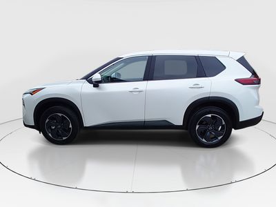 2024 Nissan Rogue - Photo 4