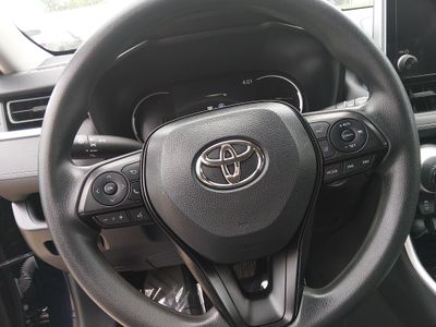 2024 Toyota RAV4 - Photo 12