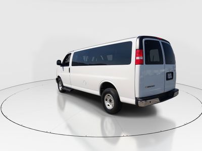 2023 Chevrolet Express Passenger - Photo 5