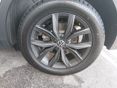 2024 Volkswagen Tiguan - Photo 13