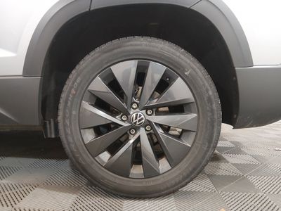 2024 Volkswagen Taos - Photo 10