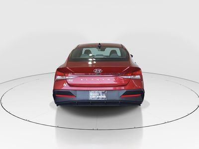 2024 Hyundai Elantra - Photo 6