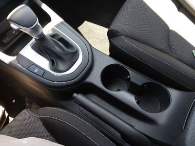 2024 Kia Forte - Photo 18