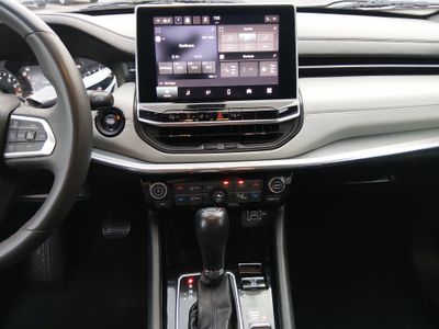 2023 Jeep Compass - Photo 19