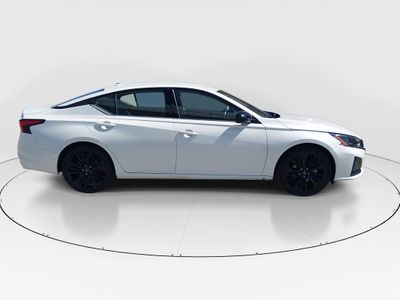 2024 Nissan Altima - Photo 8