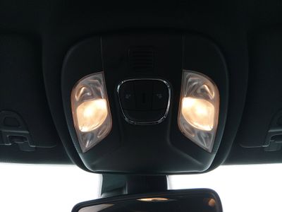 2024 Jeep Compass - Photo 21