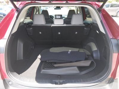 2021 Toyota RAV4 - Photo 11