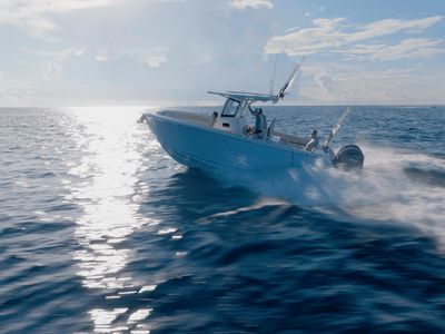 2026 Sailfish 312 CC — front three-quarter view