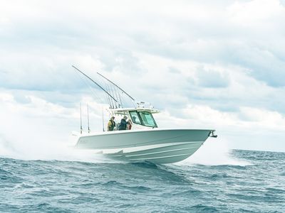 2026 Boston Whaler 330 Outrage — front three-quarter view