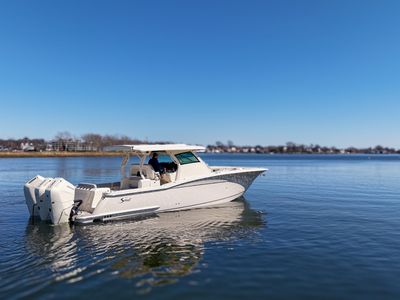 2024 Scout 377 LXF — front three-quarter view