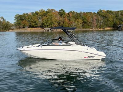 2025 Yamaha AR195 — front three-quarter view