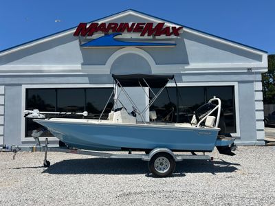 2026 Boston Whaler 170 Montauk — front three-quarter view