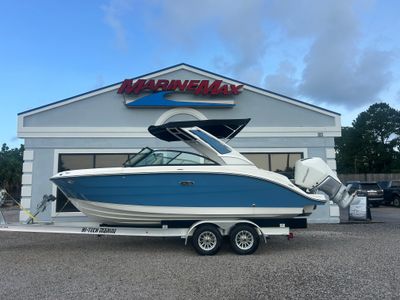 2026 Sea Ray SDX 230 Outboard — front three-quarter view