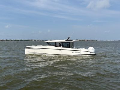 2026 Saxdor 340 GTWA — front three-quarter view