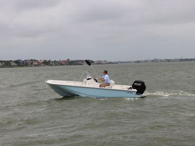 2026 Boston Whaler 170 Montauk — front three-quarter view