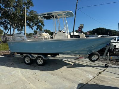 2026 Boston Whaler 210 Montauk — front three-quarter view
