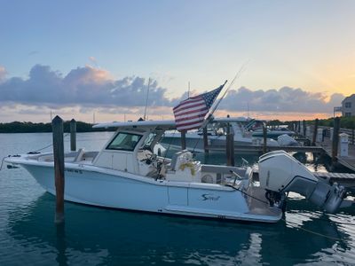 2023 Scout 305 LXF — front three-quarter view
