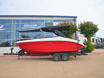 2026 Sea Ray SLX 260 Surf — front three-quarter view