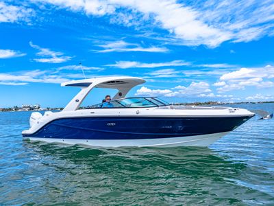 2026 Sea Ray SLX 310 Outboard — front three-quarter view