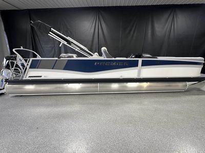 2026 Premier 250 SOLARIS — front three-quarter view