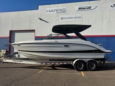 2026 Sea Ray SLX 260 — front three-quarter view