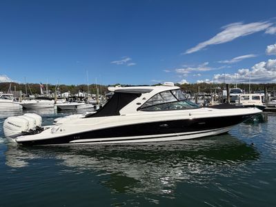 2017 Sea Ray SLX 350 OB — front three-quarter view