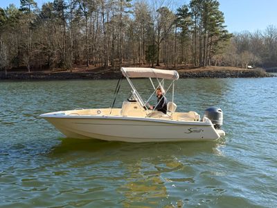 2026 Scout 188 Sportfish — front three-quarter view
