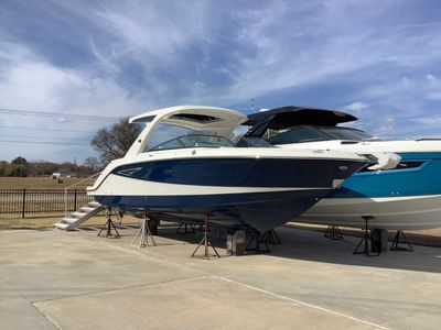 2026 Sea Ray SLX 310 — front three-quarter view