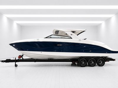 2026 Sea Ray SLX 400 — front three-quarter view