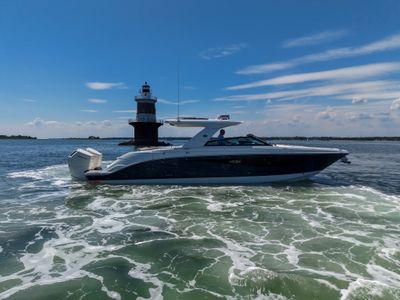 2026 Sea Ray SLX 400 Outboard — front three-quarter view