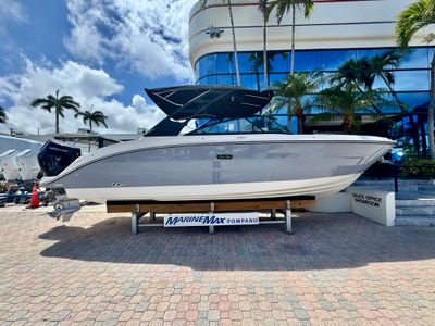 2026 Sea Ray SDX 270 Outboard — front three-quarter view