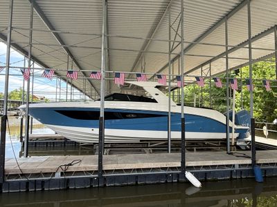 2026 Sea Ray SLX 400 Outboard — front three-quarter view