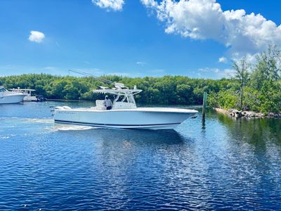 2015 Southport 33 FE — front three-quarter view