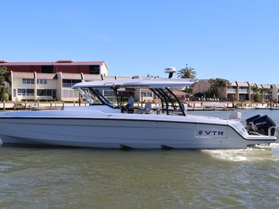 2026 Cruisers Yachts 38 VTR — front three-quarter view