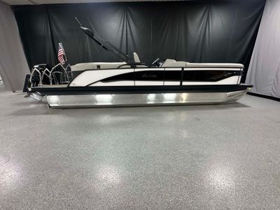 2026 Barletta Corsa 25QCSS — front three-quarter view